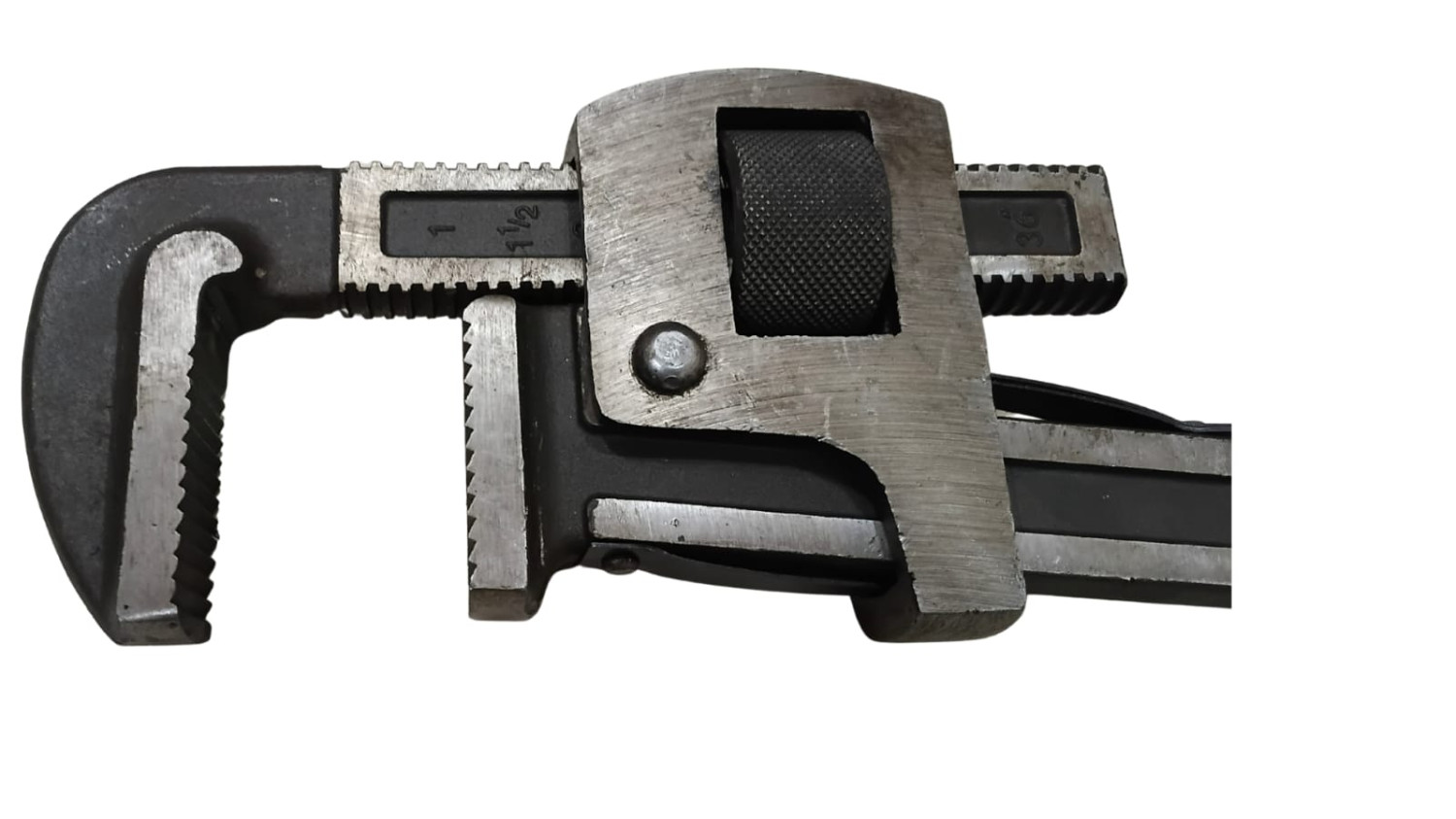 PIPE WRENCH